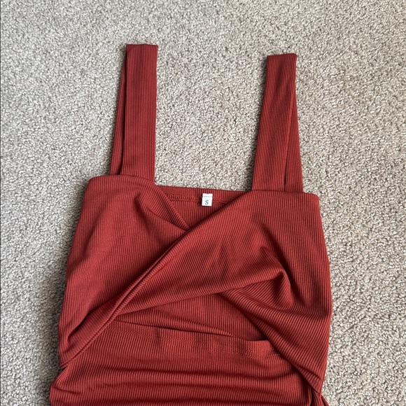 D218 NWOT LYANER Cut Out Twist Knot Front Ruched Bodycon Tank Mini Dress Size: S - Picture 3 of 6